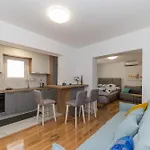 아파트 Punta Novak 1 자다르